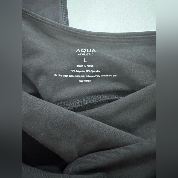 AQUA Criss Cross Waist Leggings $$68 - NWT - Picture 4 of 6